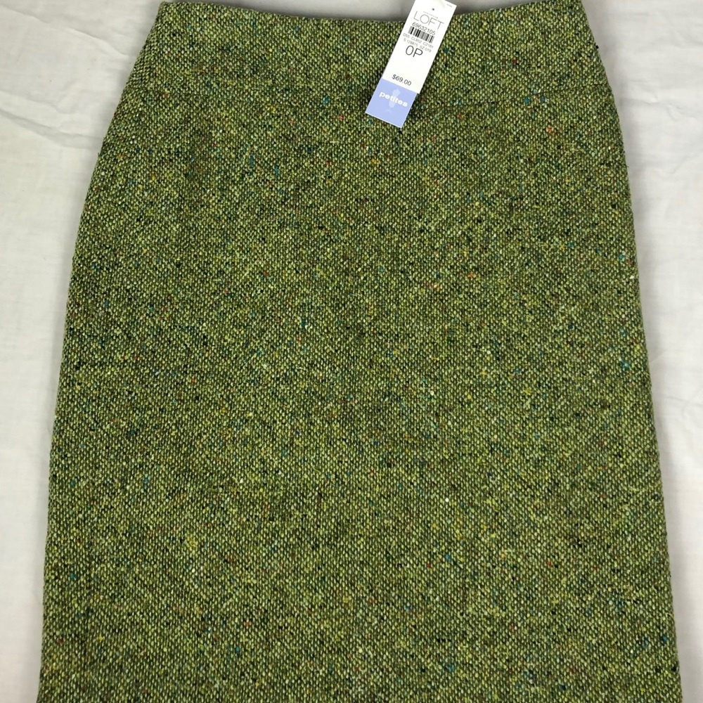 Ann Taylor Loft petite mini wool skirt (size 0P)
